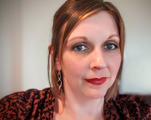 Diane Munro 480 x 480